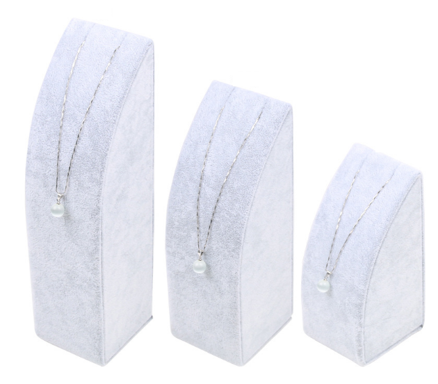 Hranol, stojánek, dekolt na šperky 19,5cm šedý samet