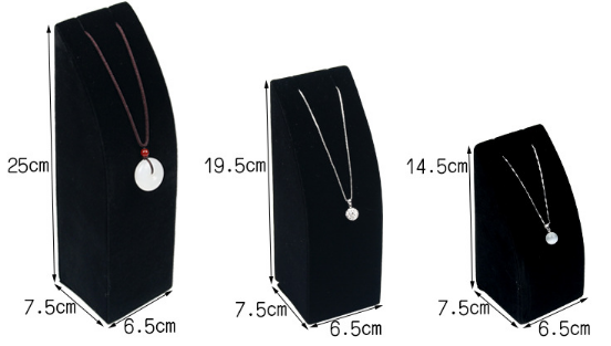 Hranol, stojánek, dekolt na šperky 19,5cm černý samet