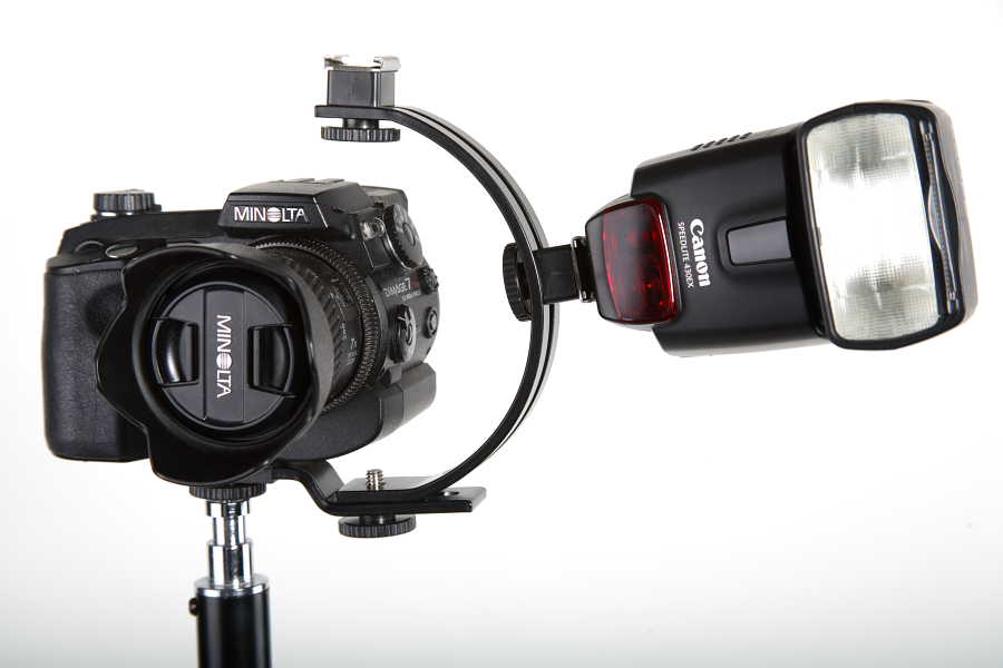 Držák systémového blesku tvar C