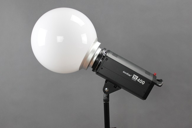 Kulový difuzér 30cm pro studiový blesk koule