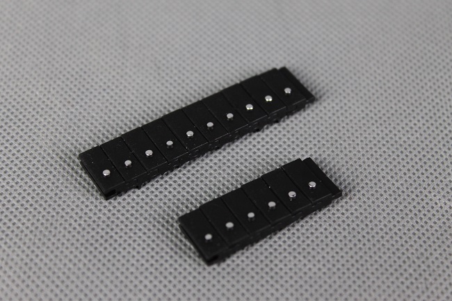 Plastové 3D cenovky náhradní znak tečka stříbrná