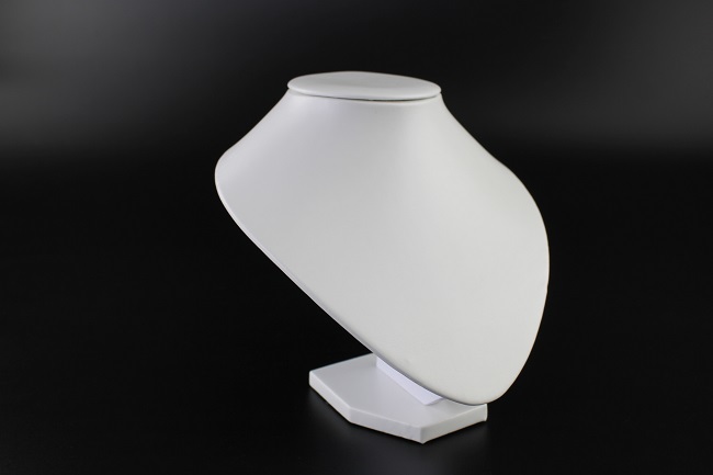 Dekolt na šperky výška 18cm bílý slonová kost