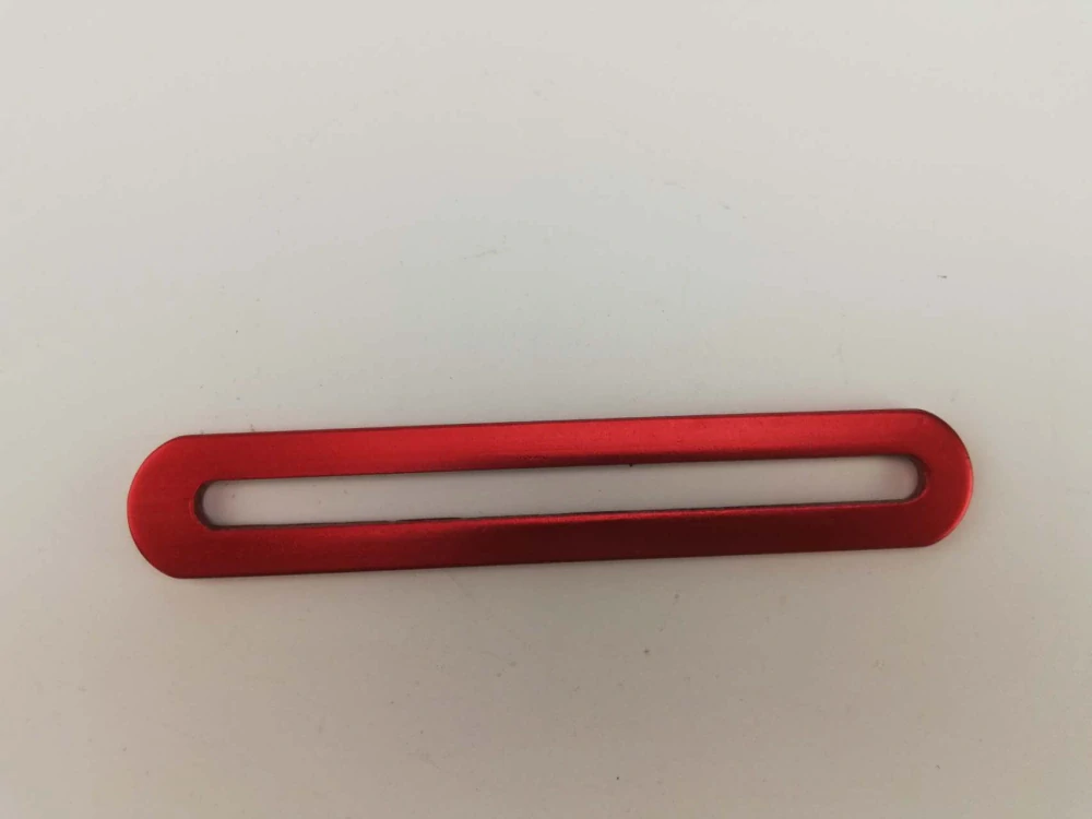 Hliníková montážní spojovací lišta s podélnou drážkou 120 mm