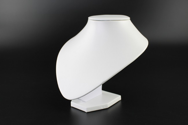 Dekolt na šperky výška 18cm bílý slonová kost