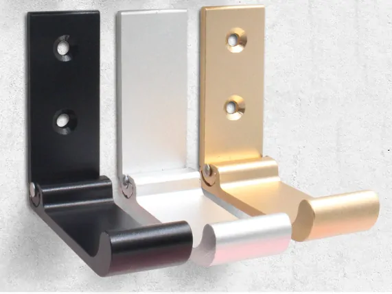 Sklopný háček na šaty menší černý