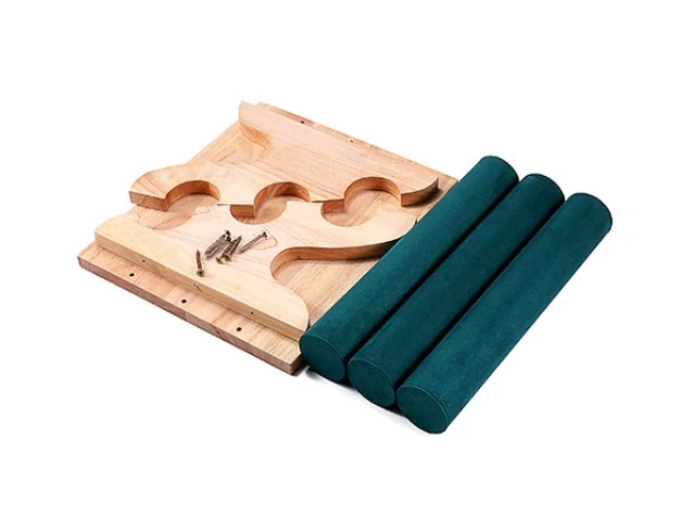 Stojánek, dekolt na náramky 3 patra sisálová textílie