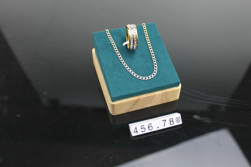 Plastové cenovky černé, bílé 6x9mm 20x řada €,$,¥