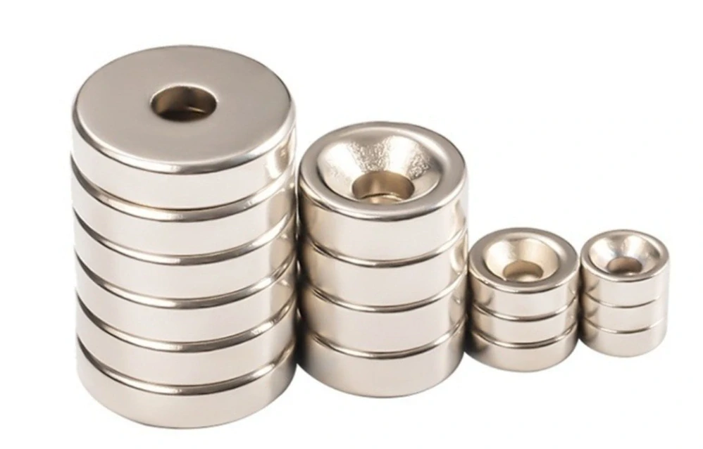 Neodymový magnet 12 × 3 mm s dírou, sada 10 ks
