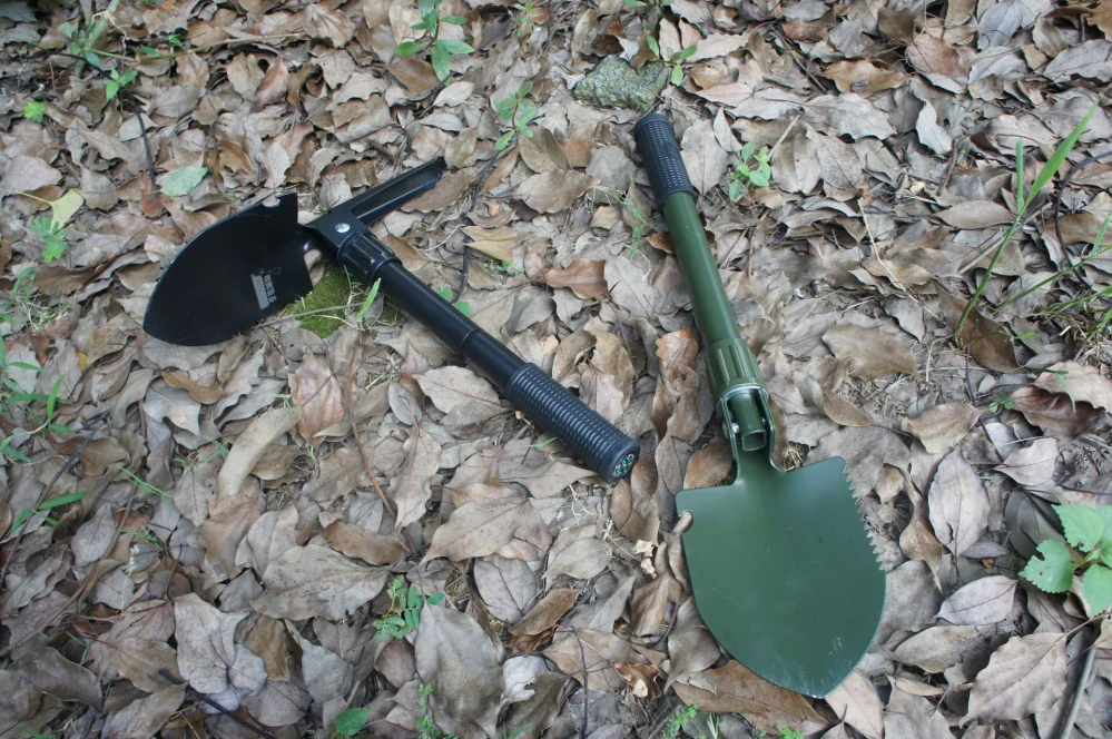 Skládací multifunkční lopatka model S – černá