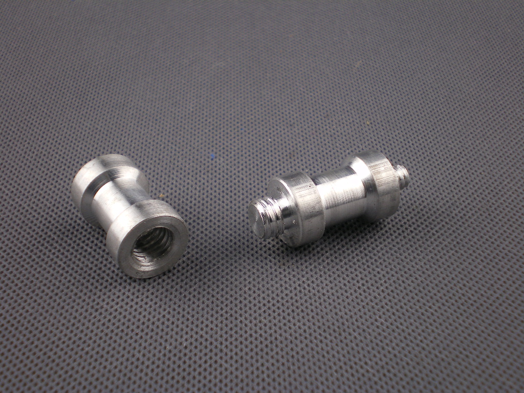 Spigot 2 x stativový čep 5/8" se závity 1/4" a 3/8"