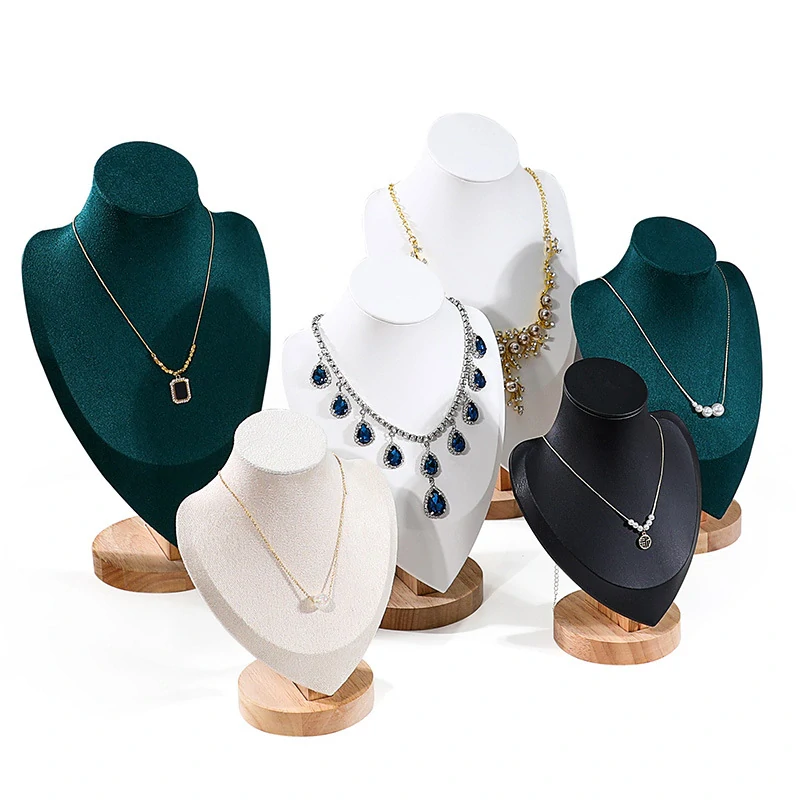 Stojánek, dekolt na šperky výška 17cm bílá