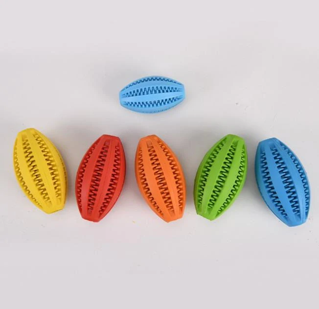 Kousátko, rugby míč na pamlsky 9 cm modrá