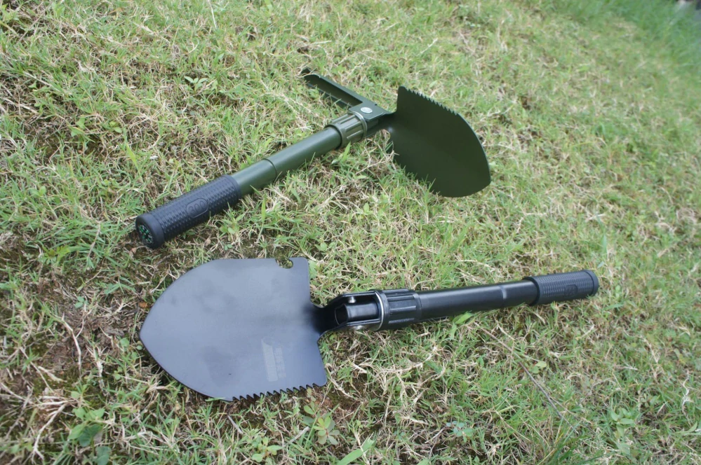 Skládací multifunkční lopatka model S – černá