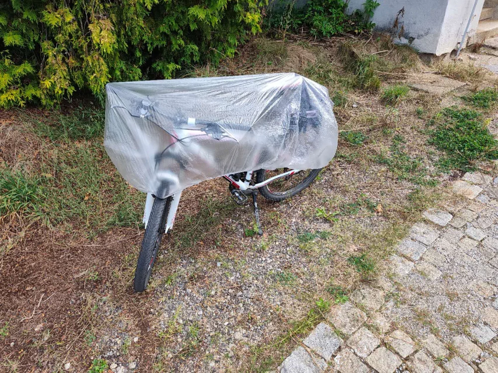 Jednorázový mikroténový obal na jízdní kolo