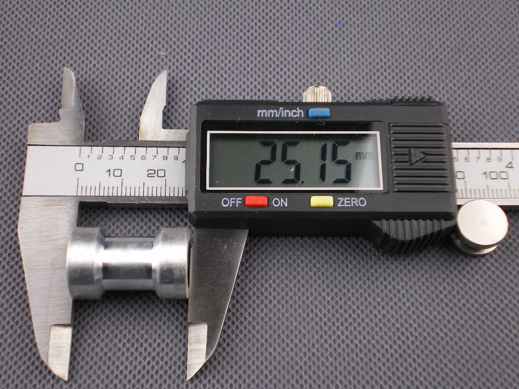 Spigot 2 x stativový čep 5/8" se závity 1/4" a 3/8"