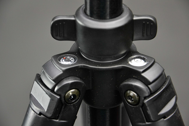 Hliníkový stativ tripod 226cm