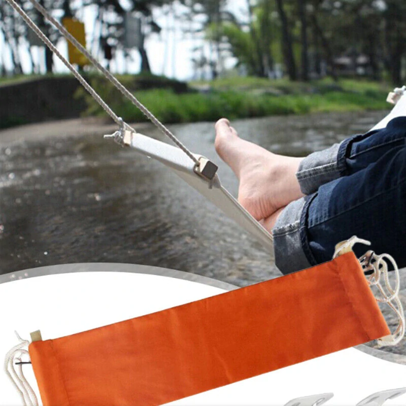 Houpací síť na nohy - pruhovaná modro bílá