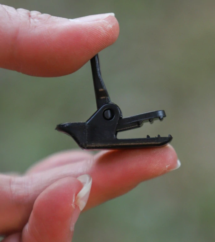 Mini klip pro upevnění celt, stanů a plachet (sada 10 ks)