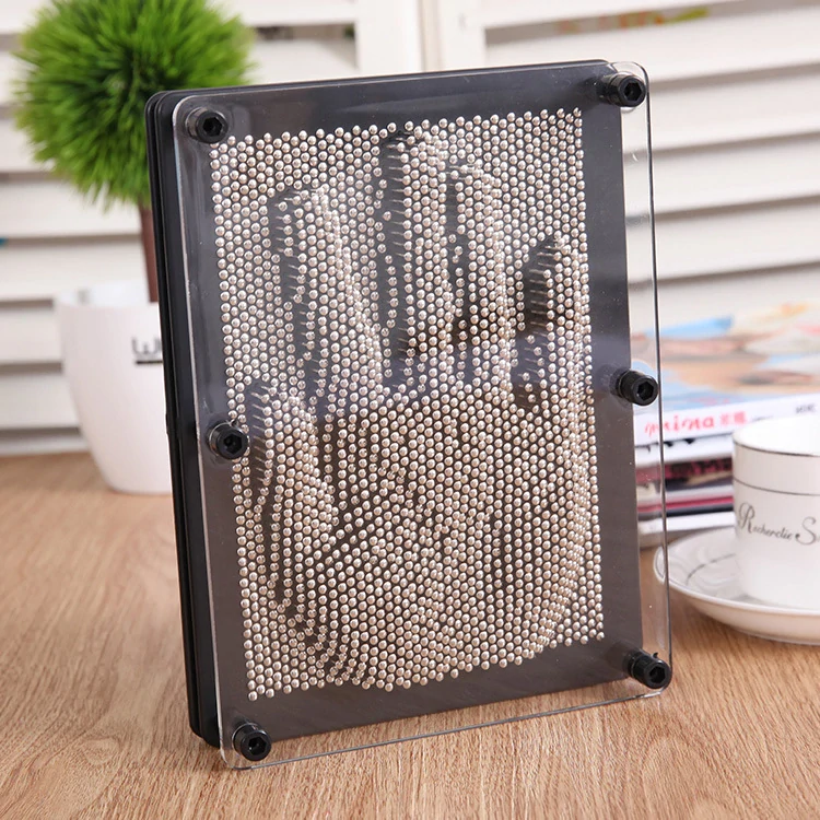 3D Pin Art – plastická otiskovací hračka, střední velikost