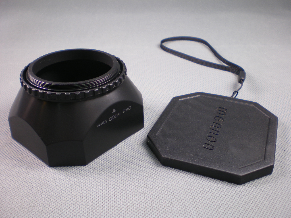 Sluneční clona pro kameru + krytka 58mm