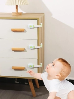 Dětská pojistka proti otevření šuplíku - zelená