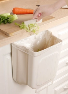 Skládací odpadkový koš na kuchyňská dvířka – 4.3 l (hnědá varianta)